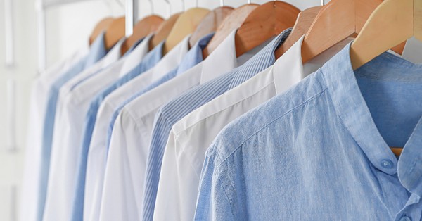 Annak érdekében, hogy a ruhákat jól szárítsd, érdemes tisztában lenni azzal, hogy az egyes ruhadarabokat géppel vagy teregetve érdemes szárítani azokat. 
